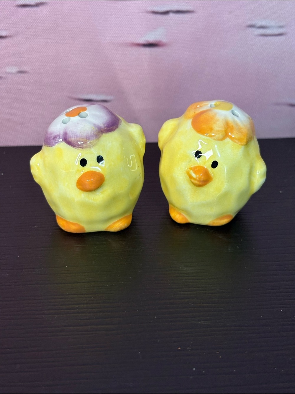 Novelty Chic Salt and Pepper shakers. Easter. Preowned.